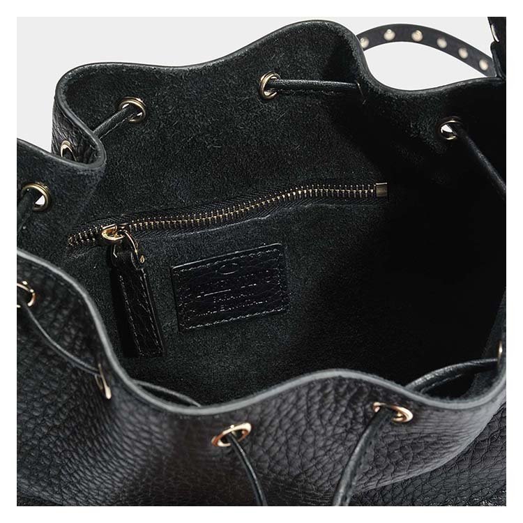 华伦天奴/valentino 18年秋冬 rockstud 系列 水桶包 女士 铆钉 黑色