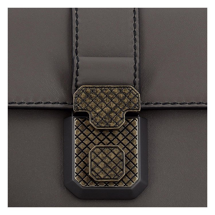 bottega veneta logo,Tory Burch logo 葆蝶家/bottega veneta 18年秋冬 logo 通勤包 女包 女性 棕色 手提包