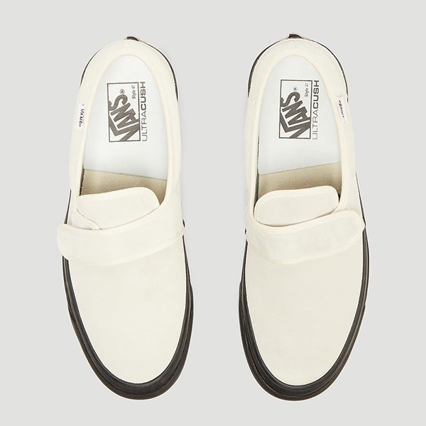 范斯/vans 18年秋冬 板鞋 男性 一脚蹬 浅口 白色 男士帆布鞋 vn0a3mv