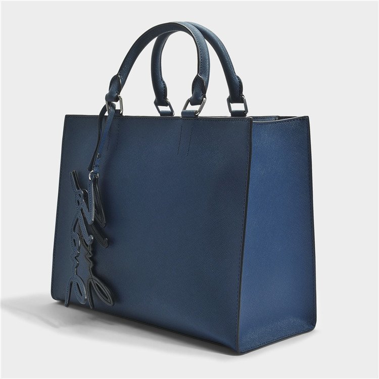 卡尔·拉格斐\/KARL LAGERFELD 18年春夏 托