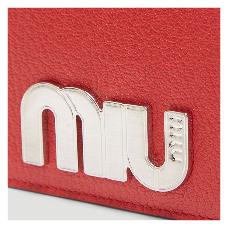 缪缪/miumiu 18年秋冬 logo 暗扣 女包 女性 小方包 红色 钱包 5mv204